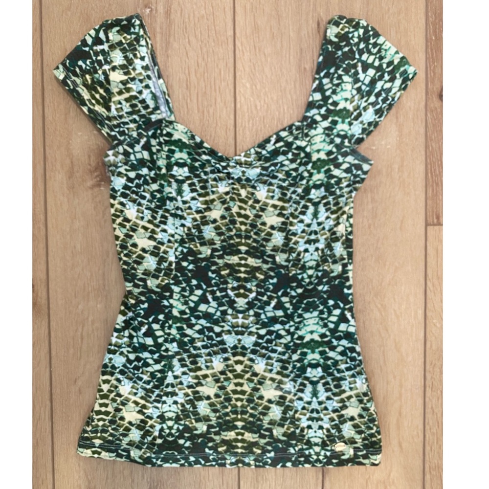 Guess Mermaid Snake Top